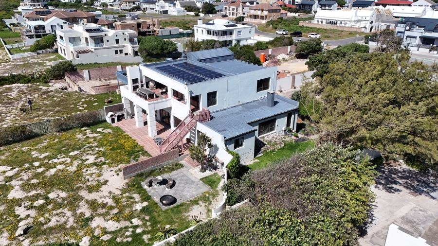 4 Bedroom Property for Sale in Struisbaai Western Cape